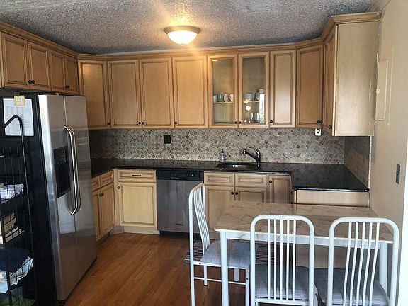 4th image of 2540 Shore Blvd Ph 19Q