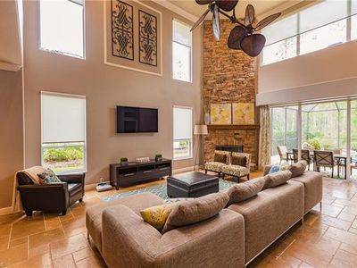 2940 Lone Pine Ln, Naples, FL, 34119