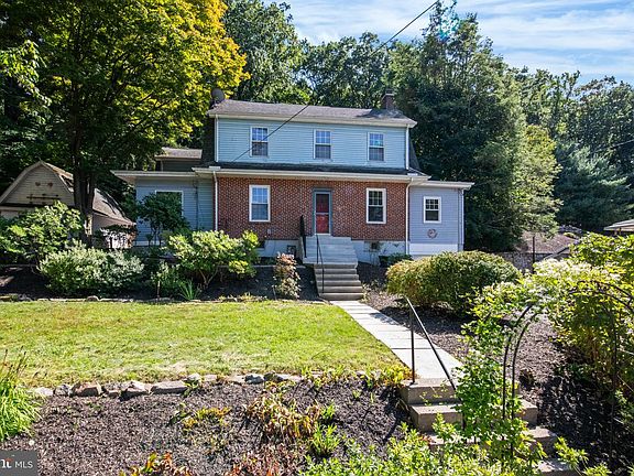 2nd image of 2132 Highland Ave