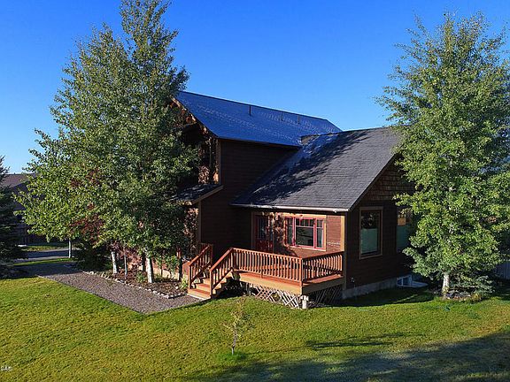 4th image of 704 Palisades Ln