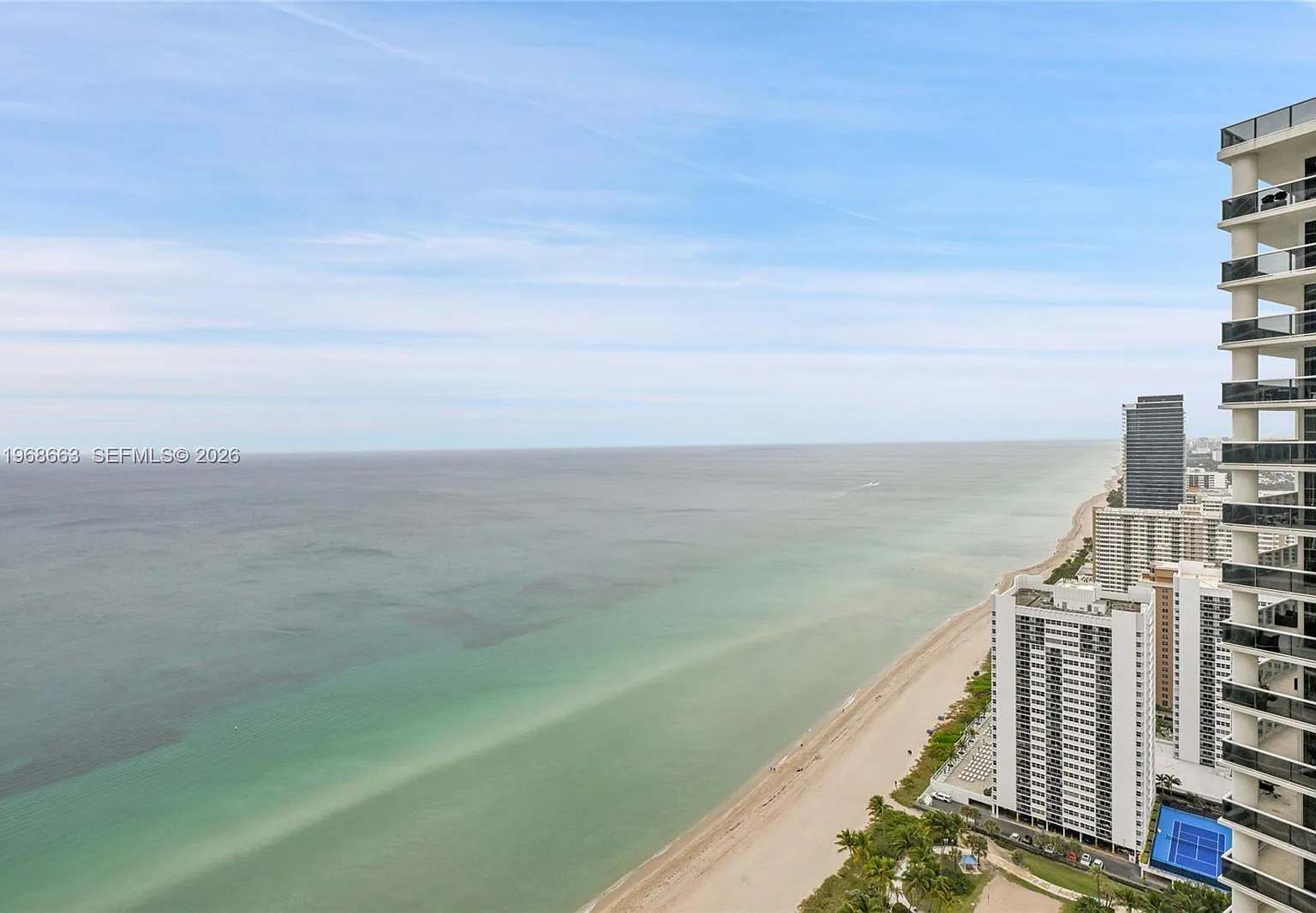 Beach Club Two Condo — Photo 1