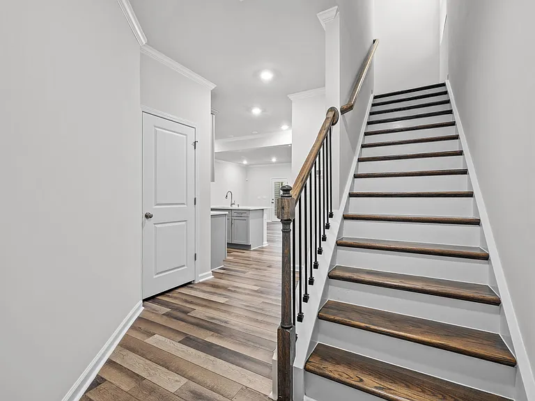 2145 Caen St — Photo 21