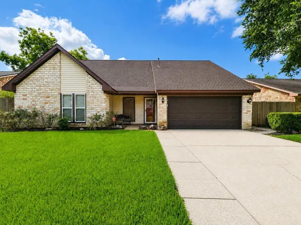 9818 Sagepike Dr, Houston, TX 77089