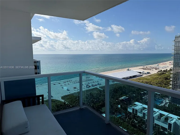 2301 Collins Ave #5 — Photo 3
