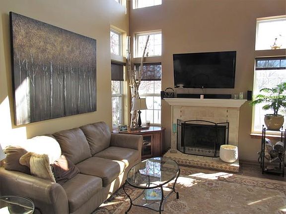 4th image of 450 Blue Springs Dr