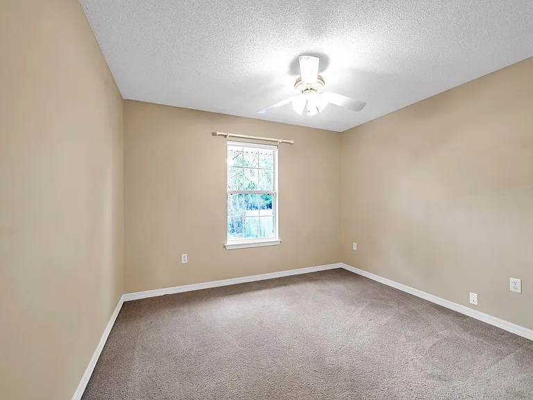 9750 Parker Lake Cir — Photo 24