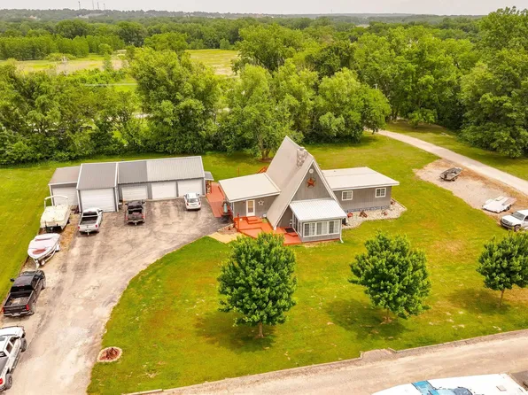 9450 150th Ave, Ottumwa, IA 52501