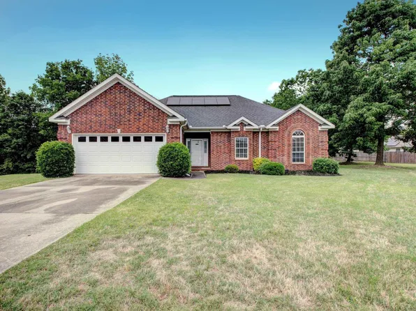 76 Woodridge Dr, Little Rock, AR 72204