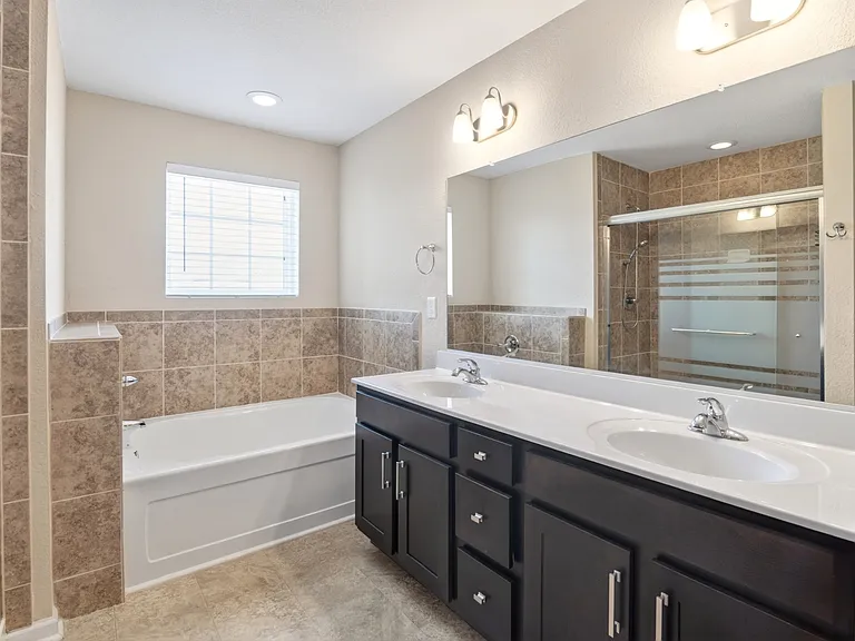 316 Fountain Way — Photo 10