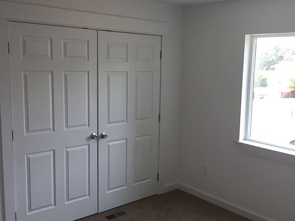 5th image of 107 Belmont Ave APT 1