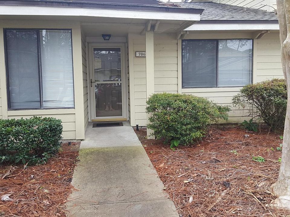 1st image of 706 Marsh Cove Pl