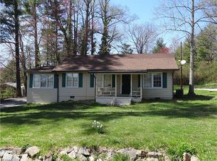 105 Fir St, Hendersonville, NC 28791