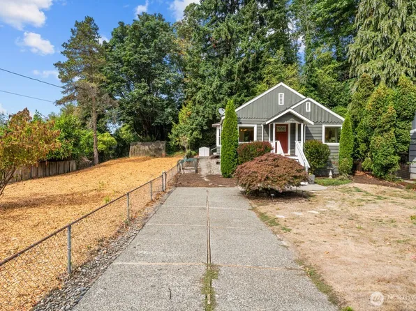 4160 SW Orchard Street, Seattle, WA 98136