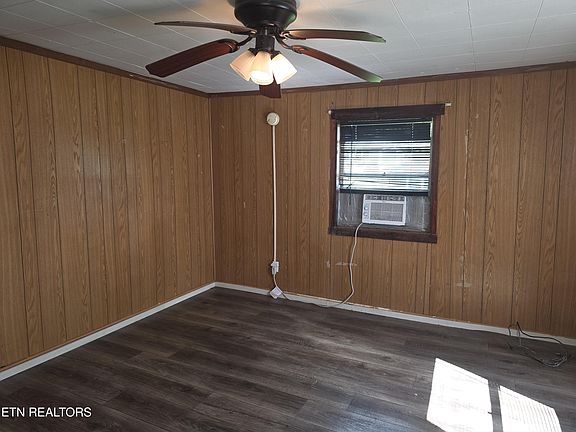 4th image of 518 S 43rd St