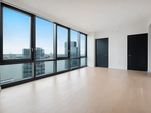 21 W End Ave, New York, NY