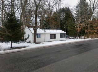 724 Kiester Rd, Slippery Rock, PA 16057