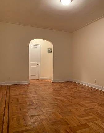 4th image of 3601 Kings Hwy APT E9