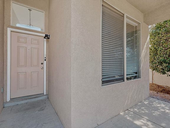 3rd image of 1328 Peppoli Loop SE