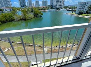 2930 Point East Dr APT E403, North Miami Beach, FL 33160