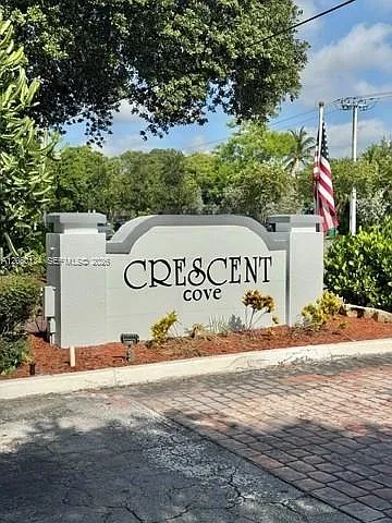 Crescent Cove Condo — Photo 1