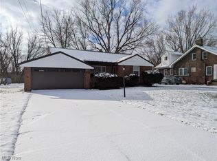 815 E Schaaf Rd, Brooklyn Heights, OH 44131