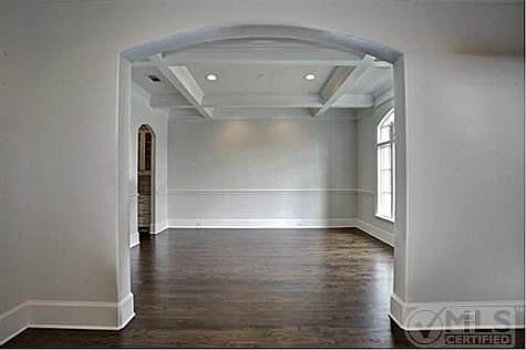 3rd image of 4801 Dexter Ave