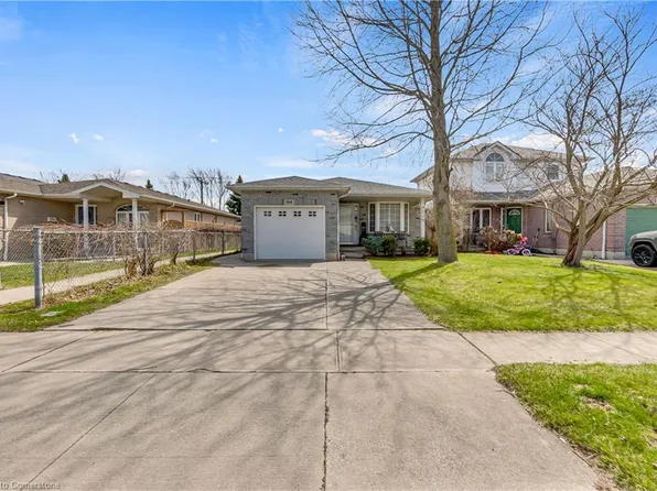 194 Bristol Dr, Chatham Kent, ON N7M 6K8