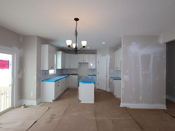 4th image of 340 Beck Way