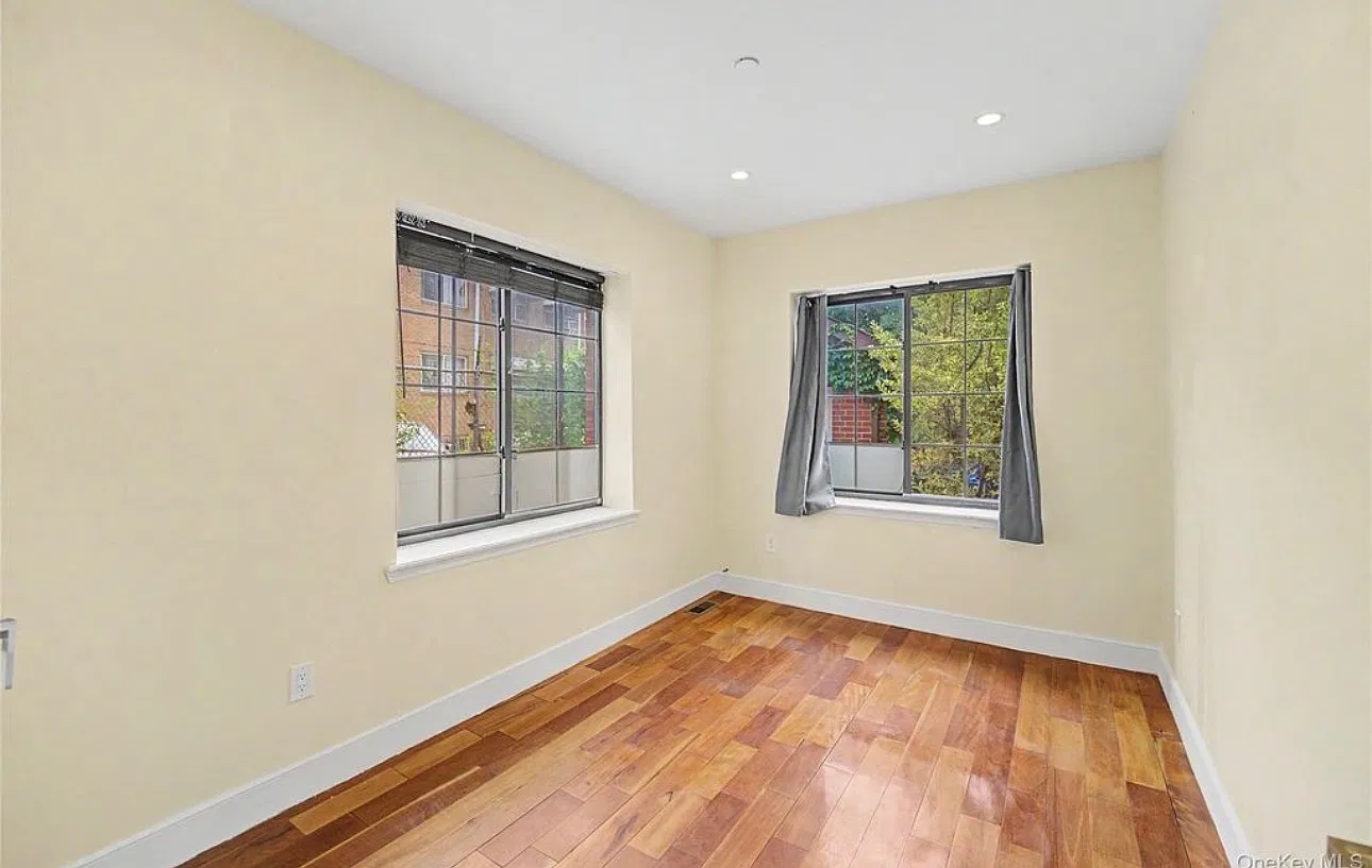 12-20 27th Avenue — Photo 3