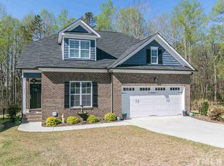 704 Varina Ln, Fuquay Varina, NC 27526