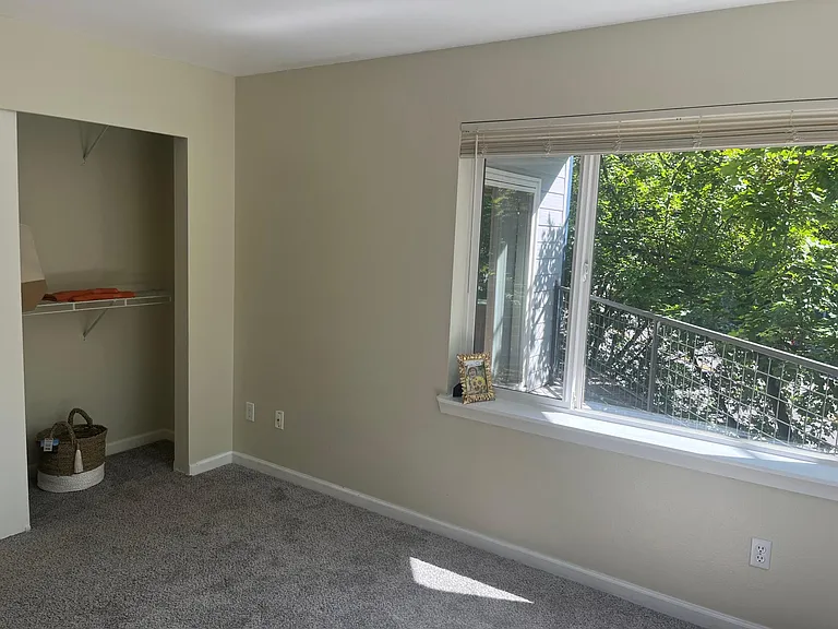 500 Elliott Ave W #208 — Photo 9