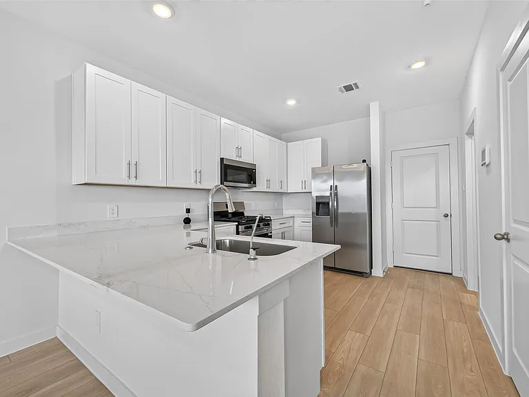 1738 Revolution Way — Photo 15