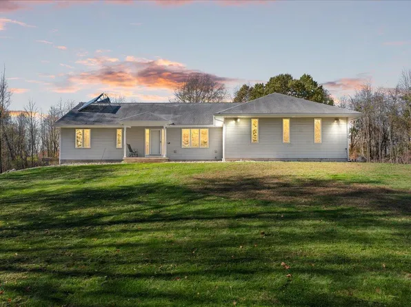 13158 Wood Rd, Bath, MI 48808