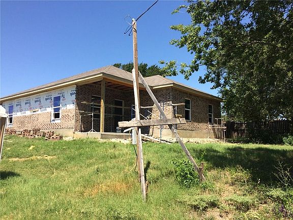 4th image of 1041 Pangburn St