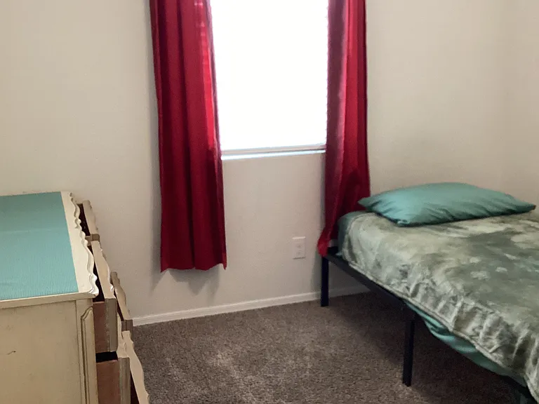 25621 W Coles Rd — Photo 1