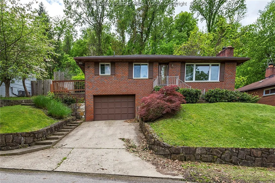 807 Carroll Rd photo 1