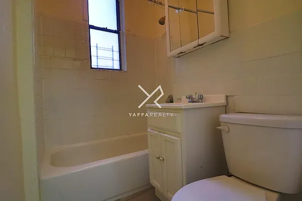 Rented by Yaffa Realty LLC | media 7