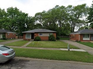 6137 Natchez Dr, Mount Morris, MI 48458