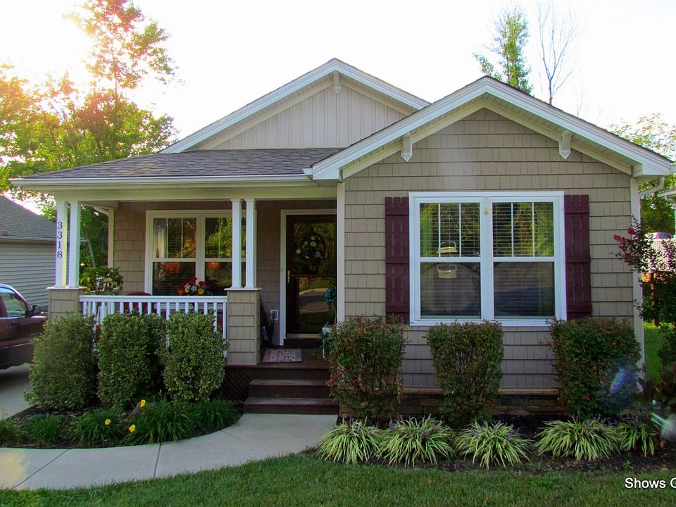 For Sale: 3318 Belle AVE NE, Roanoke, Virginia 24012