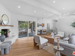 15284 Rayneta Dr, Sherman Oaks, CA 91403