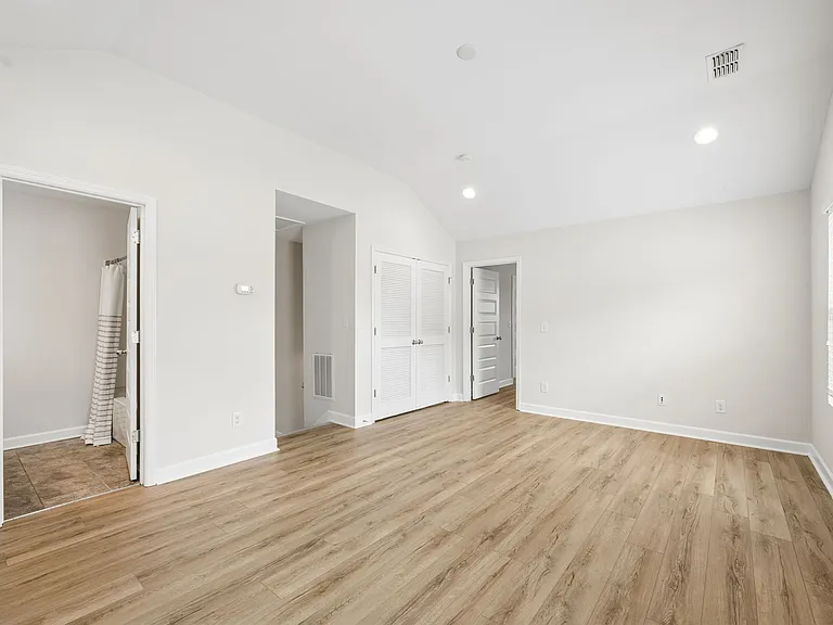 7514 Station Dr — Photo 16
