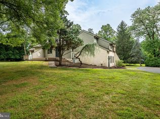 1014 Providence Rd, Newtown Square, PA 19073