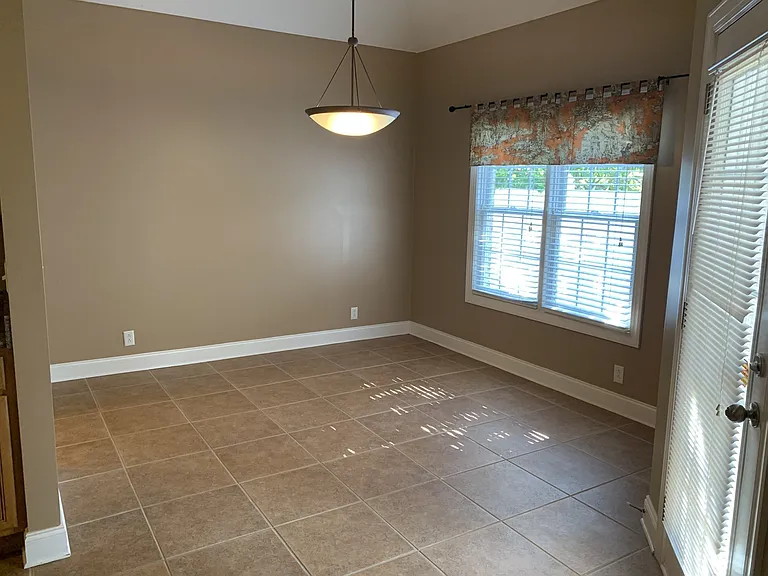 2715 Dora Elizabeth Ct — Photo 7