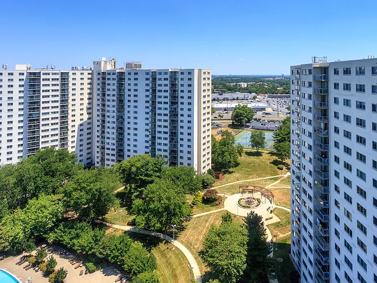 Enclave Silver Spring — Photo 10