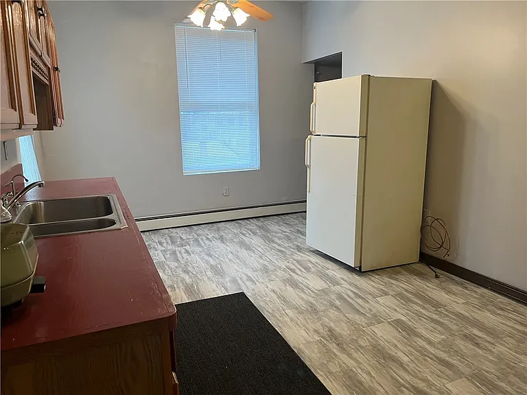 1019 Chislett St #2 — Photo 10