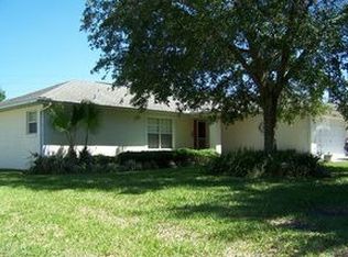 6428 Laurelwood Dr, Zephyrhills, FL 33542