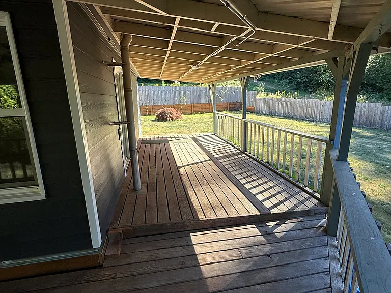 17735 Gerilyn Ct — Photo 13