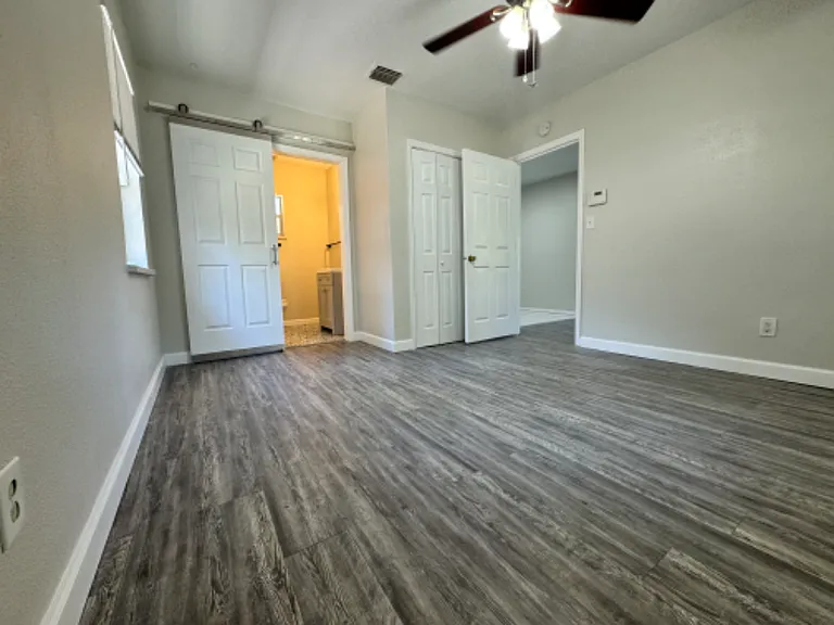 260 20th Ave S #1 — Photo 11