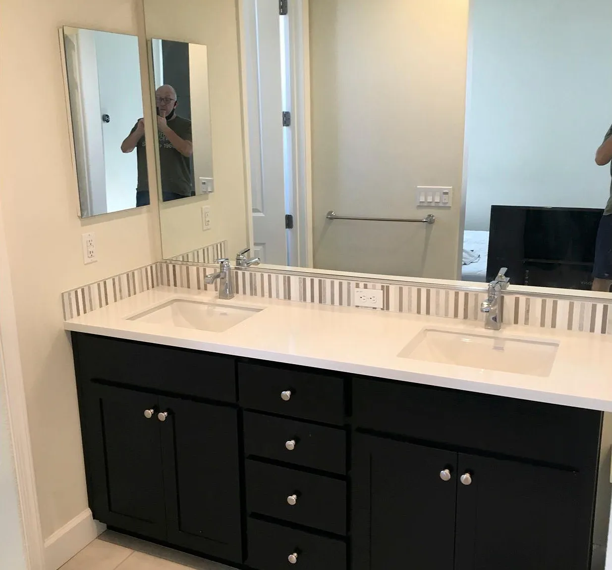 3 bed, 3.5 bath, 1600 sqft, $4,200 — Photo 3