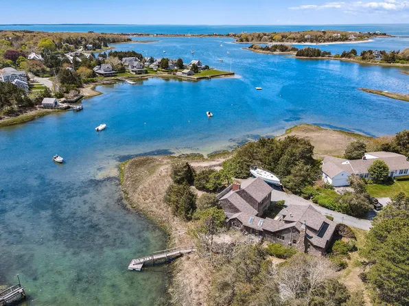 102 Nashawena Street, Falmouth, MA 02540